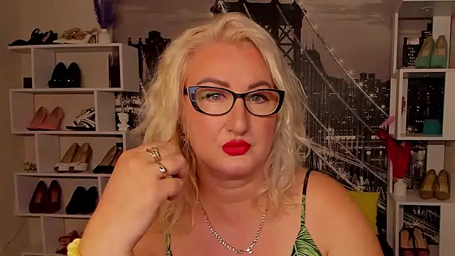 DianaFrances online show from May 2026 03:26:01 PM