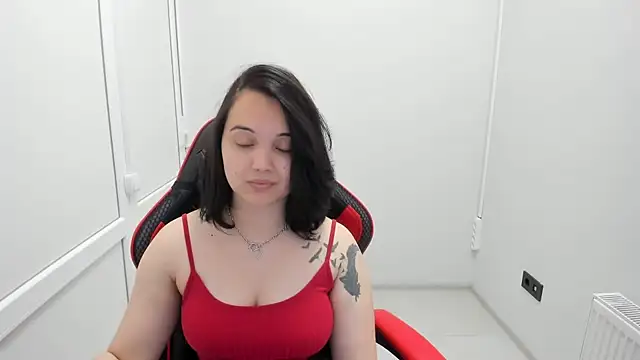 Snapshot of Caroline_cutte chatting on June 2026 07:47:02 AM Caroline cutte online show from June 2026 07:47:02 AM