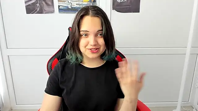 Caroline cutte online show from May 2026 06:50:02 AM