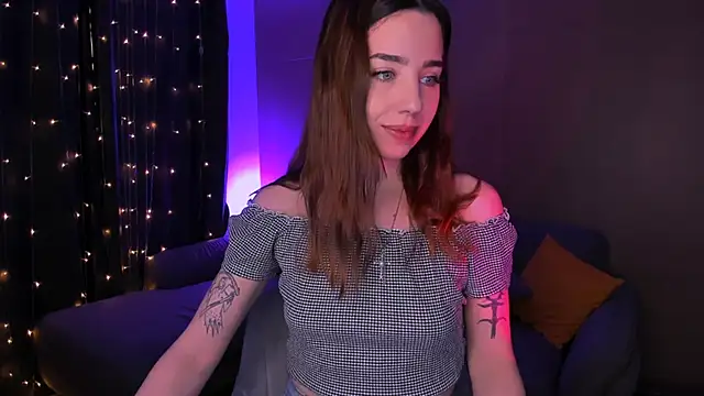 CharliGrace  online show from April 2026 08:19:01 AM