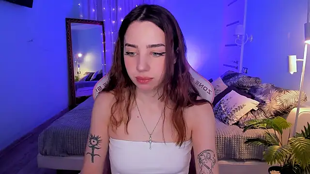 CharliGrace  online show from April 2026 08:09:01 AM