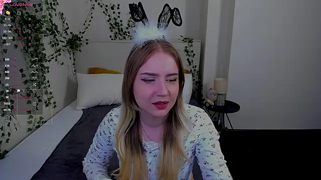 Liacandy  online show from June 2026 01:55:01 AM