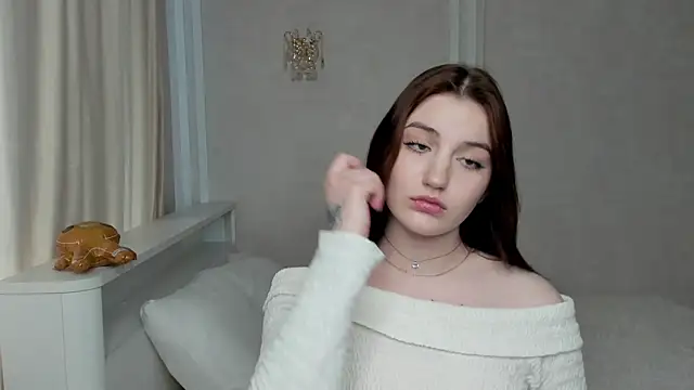 Snapshot of LeanaMolski chatting on April 2026 05:04:01 AM LeanaMolski online show from April 2026 05:04:01 AM