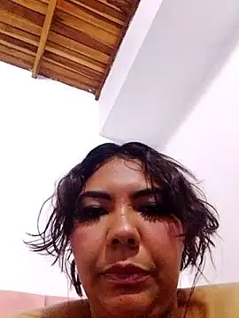 Izel  online show from April 2026 04:02:02 AM