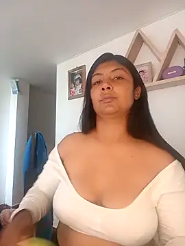 SaritaSC20 online show from April 2026 07:18:01 PM