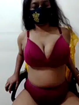 black-woman online show from April 2026 04:21:01 PM