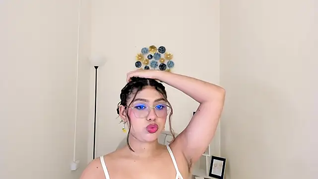 Mallory Lee online show from May 2026 12:09:01 PM