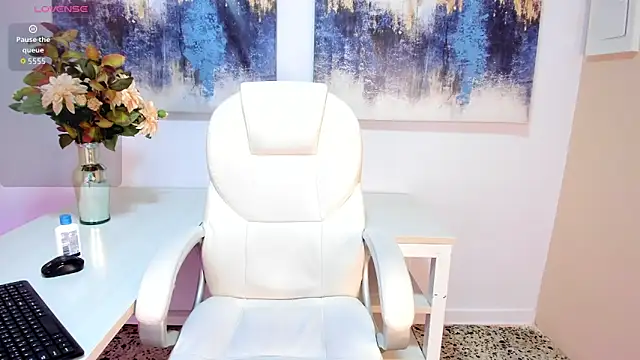 Snapshot of madydoll_ chatting on June 2026 08:58:02 PM madydoll online show from June 2026 08:58:02 PM