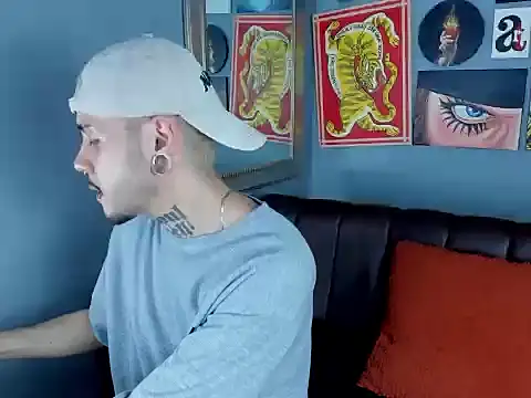 Murdockk online show from May 2026 04:33:02 AM