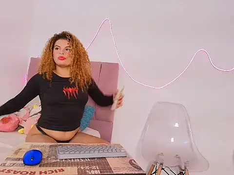 Michellblue online show from May 2026 05:01:01 AM