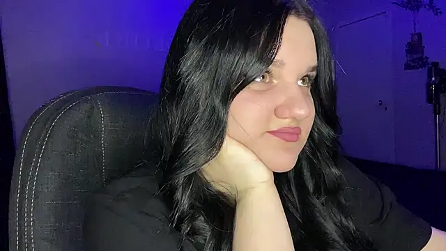 Penny Perry online show from April 2026 06:43:01 PM