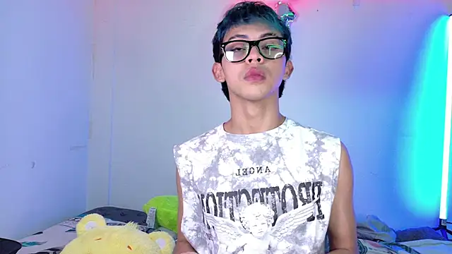 Apolo Prince1 online show from July 2026 10:32:02 PM
