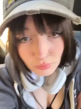 virusDoll online show from June 2026 10:49:02 AM