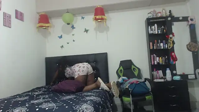 Snapshot of hotbrunettecasandra chatting on December 2024 09:17:02 AM hotbrunettecasandra online show from December 2024 09:17:02 AM