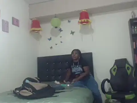 Snapshot of hotbrunettecasandra chatting on February 2025 10:25:01 AM hotbrunettecasandra online show from February 2025 10:25:01 AM