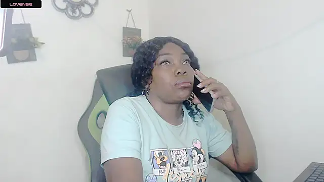 Snapshot of hotbrunettecasandra chatting on November 2025 02:48:02 AM hotbrunettecasandra online show from November 2025 02:48:02 AM