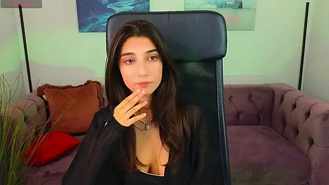 JasminAvily online show from June 2026 12:05:02 PM