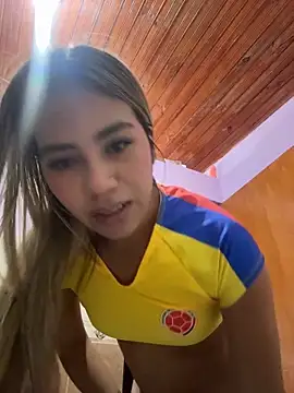 Snapshot of Kimmiebellarie chatting on June 2026 03:00:01 PM Kimmiebellarie online show from June 2026 03:00:01 PM