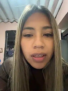 Snapshot of Kimmiebellarie chatting on June 2026 02:06:01 AM Kimmiebellarie online show from June 2026 02:06:01 AM