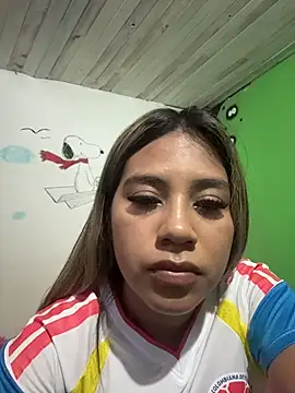 Snapshot of Kimmiebellarie chatting on June 2026 11:00:02 PM Kimmiebellarie online show from June 2026 11:00:02 PM
