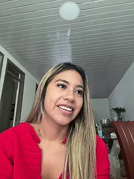 Snapshot of Kimmiebellarie chatting on July 2026 03:44:01 PM Kimmiebellarie online show from July 2026 03:44:01 PM