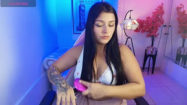 Snapshot of Selene_blake chatting on April 2026 12:43:01 PM Selene blake online show from April 2026 12:43:01 PM