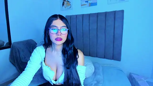 britanny jones1 online show from June 2026 12:06:02 PM
