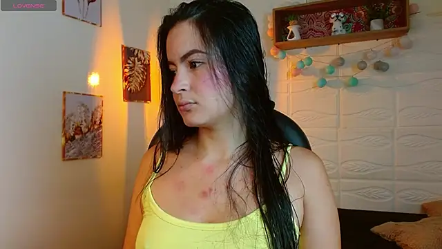 rosaleia  online show from June 2026 04:45:02 AM