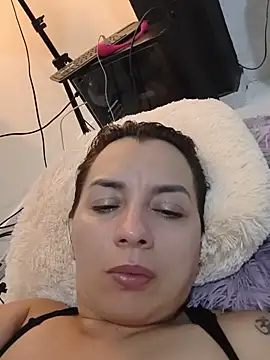 Sofia Mature  online show from May 2026 04:57:01 PM