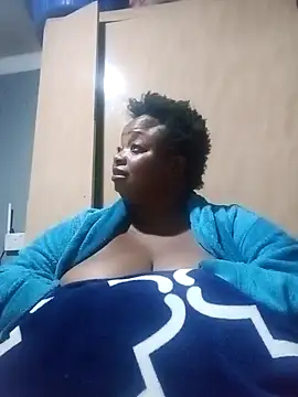 Snapshot of SweetBelly1 chatting on April 2026 05:39:01 PM SweetBelly1 online show from April 2026 05:39:01 PM