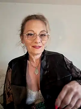 Blond lady czech online show from April 2026 12:45:01 PM