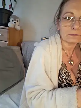 Blond lady czech online show from May 2026 05:55:02 PM