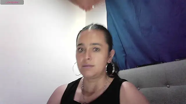 Estefany-magic online show from July 2026 05:02:01 PM
