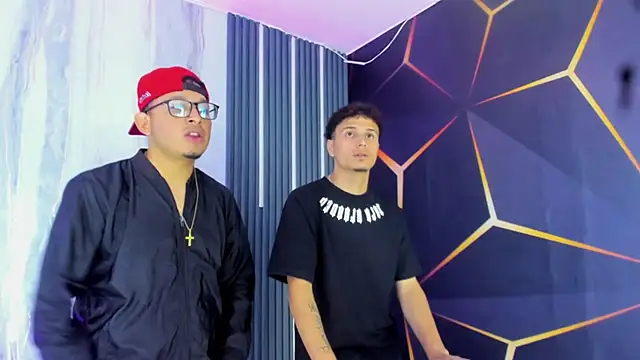 Snapshot of The_King_Swit chatting on April 2026 09:20:01 PM The King Swit online show from April 2026 09:20:01 PM