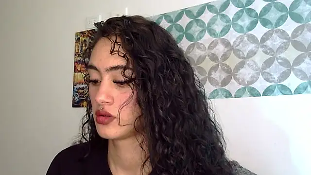 Snapshot of shelsy_d chatting on May 2026 09:10:02 PM shelsy d online show from May 2026 09:10:02 PM