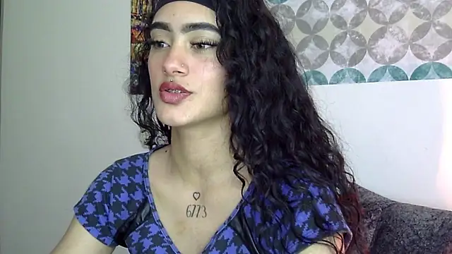 Snapshot of shelsy_d chatting on April 2026 08:32:01 PM shelsy d online show from April 2026 08:32:01 PM