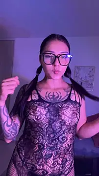 GigixXxOS online show from May 2026 10:31:01 PM