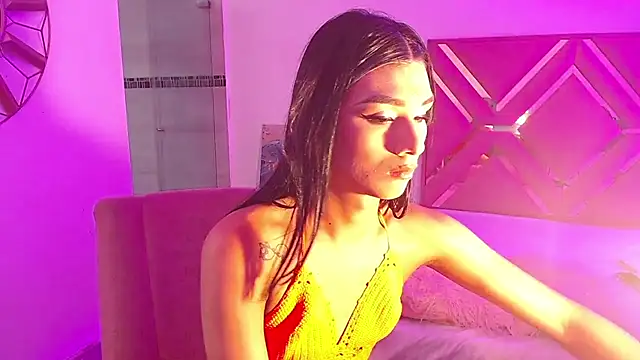 Snapshot of blair_wiloss chatting on April 2026 01:21:01 AM blair wiloss online show from April 2026 01:21:01 AM