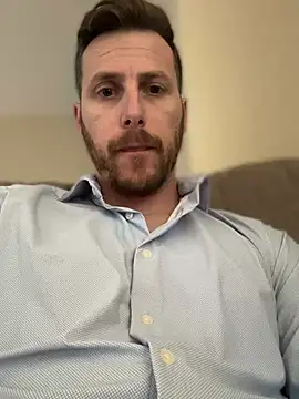 Snapshot of comegetit247 chatting on April 2026 05:49:02 PM comegetit247 online show from April 2026 05:49:02 PM