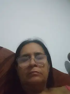 PienCanela online show from June 2026 05:40:02 AM