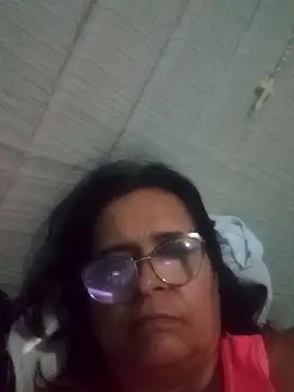 PienCanela online show from April 2026 09:01:02 PM