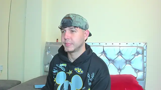 Snapshot of matthew_gill chatting on April 2026 02:42:02 PM matthew gill online show from April 2026 02:42:02 PM