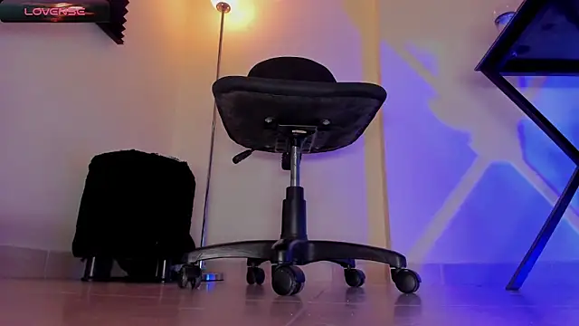 Pandora fosterr online show from April 2026 02:58:01 AM