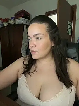 dayanestephany1 online show from April 2026 11:18:02 PM