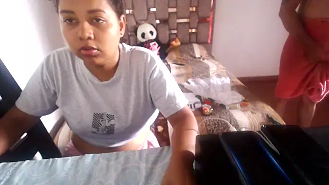 Ninibella online show from May 2026 05:33:01 PM