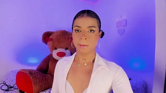 nikolle mistrreHots online show from July 2026 10:46:01 PM