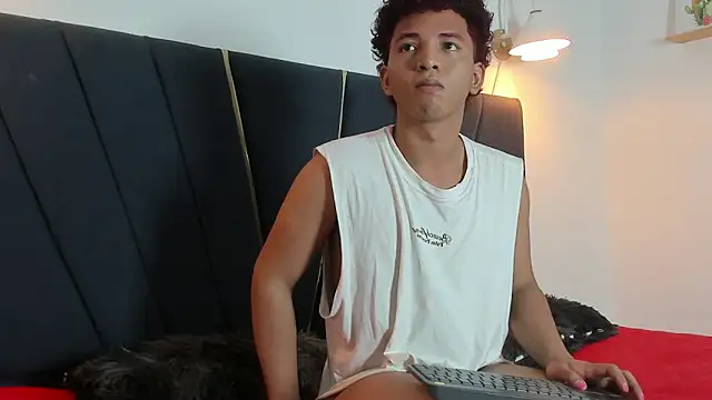 Snapshot of lio_cum23 chatting on April 2026 07:02:01 AM lio cum23 online show from April 2026 07:02:01 AM