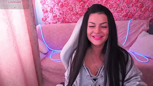 BlackFoxyyy online show from April 2026 01:48:01 PM