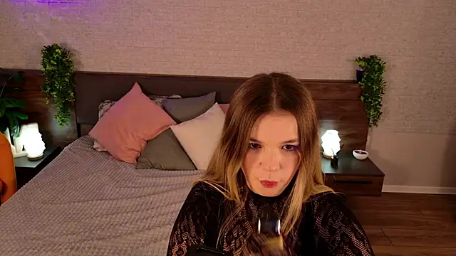 KimEvanss online show from April 2026 11:26:01 AM