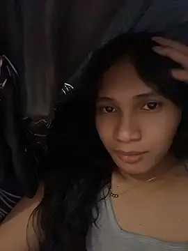 slutty aki online show from June 2026 05:47:02 PM